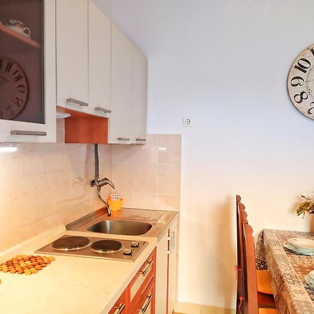 Cozy Apartments Danica Novalja - Ground Floor Стая снимка